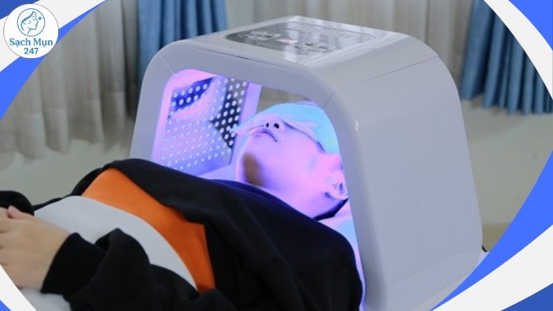 Chiếu sáng sinh học trị mụn