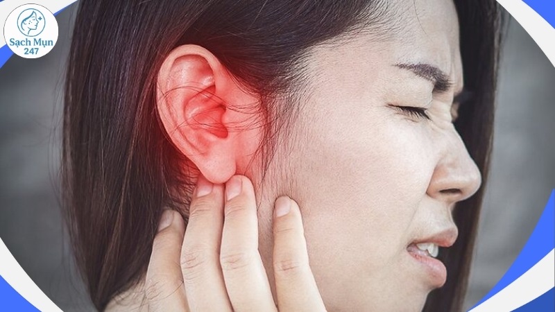 Mụn trứng cá trong tai
